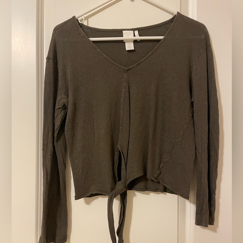 H&M front tie shirt